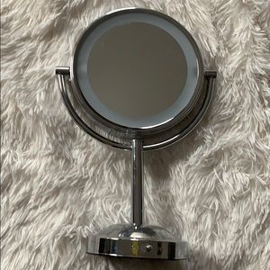 makeup mirror